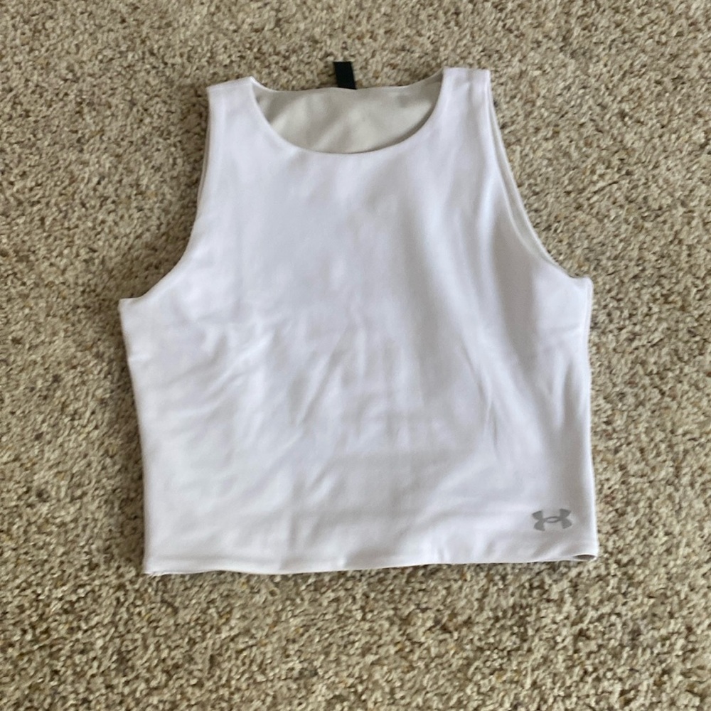 Sports top